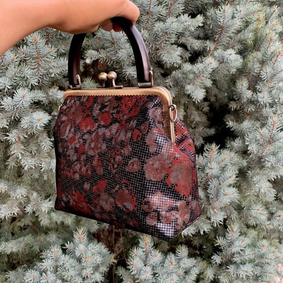 Handmade Genuine Sheepskin Floral Print, Wood Handle Bag & Small Clutch Set - Picture 11 of 16